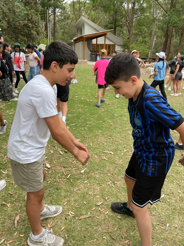 975098801070667_1379052924008584-1