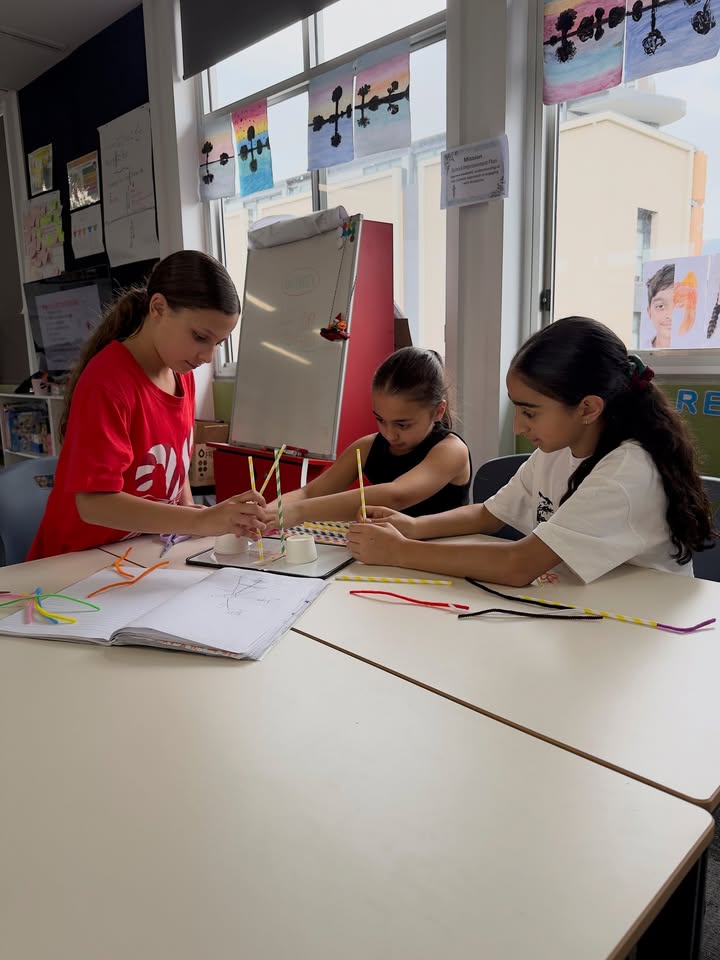 975098801070667_1397405285506681-1