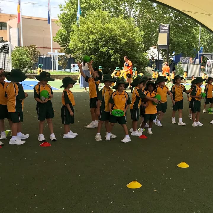 975098801070667_1437541778159698-1