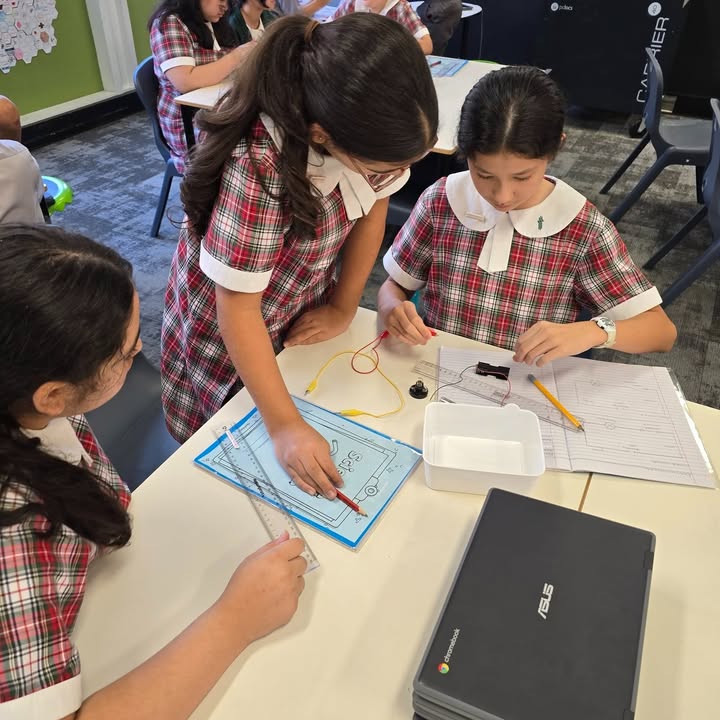 975098801070667_1444998187414057-1