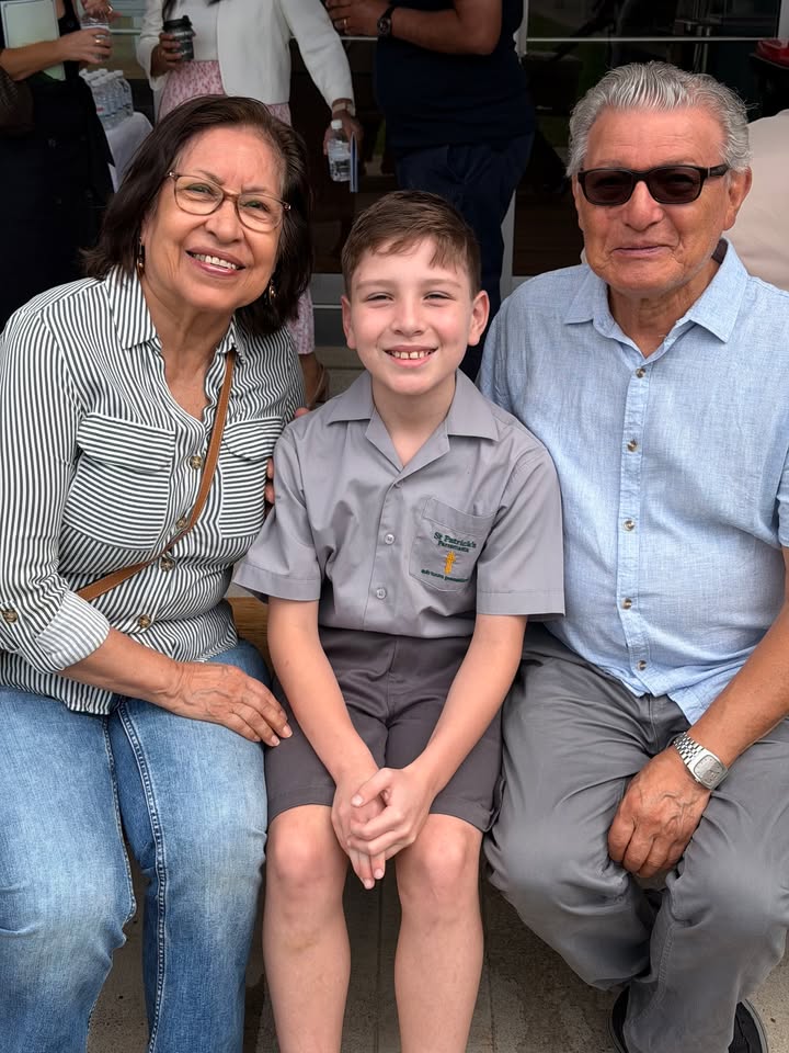 975098801070667_1454181723162370-1