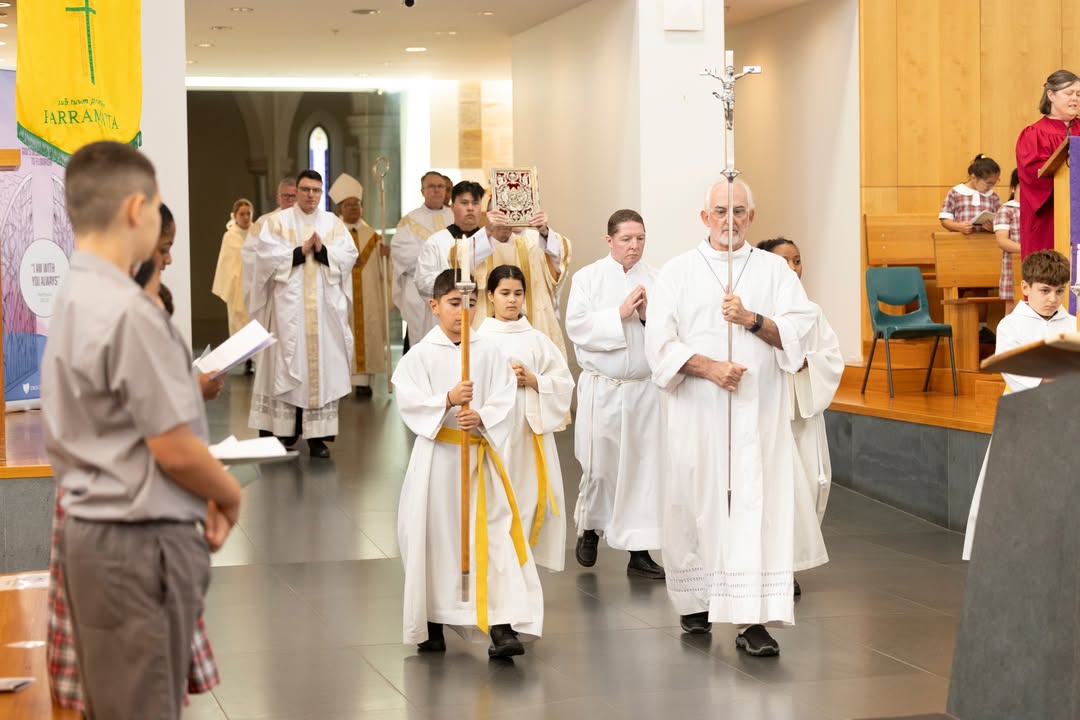 975098801070667_1474016431178899-1